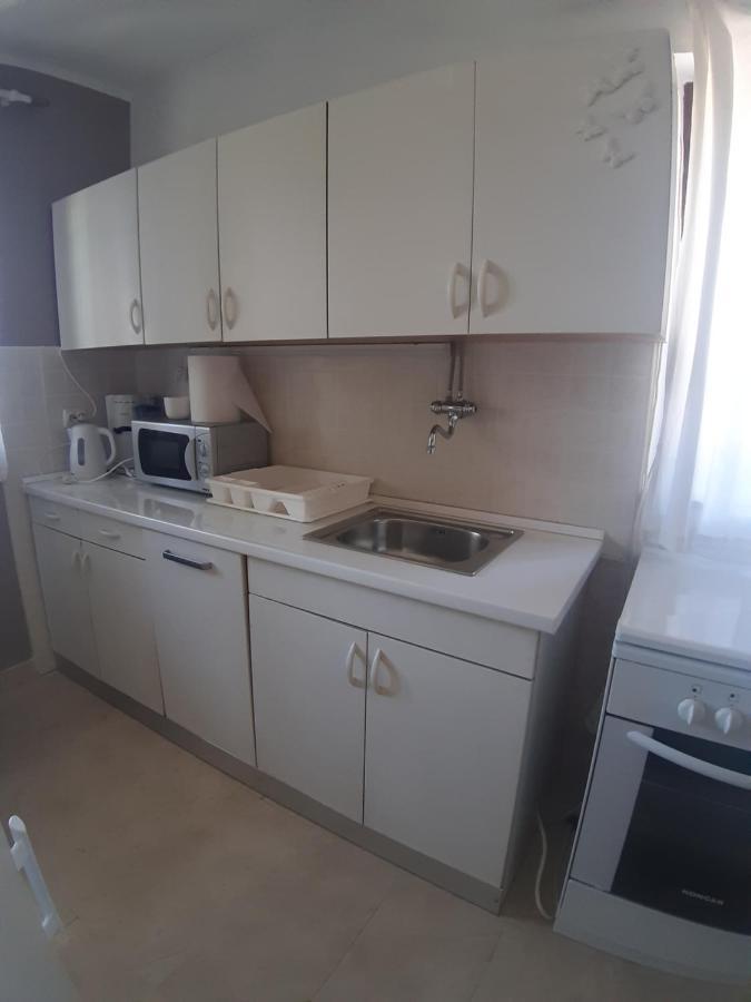 Apartment Lila Garden Bol Exterior photo